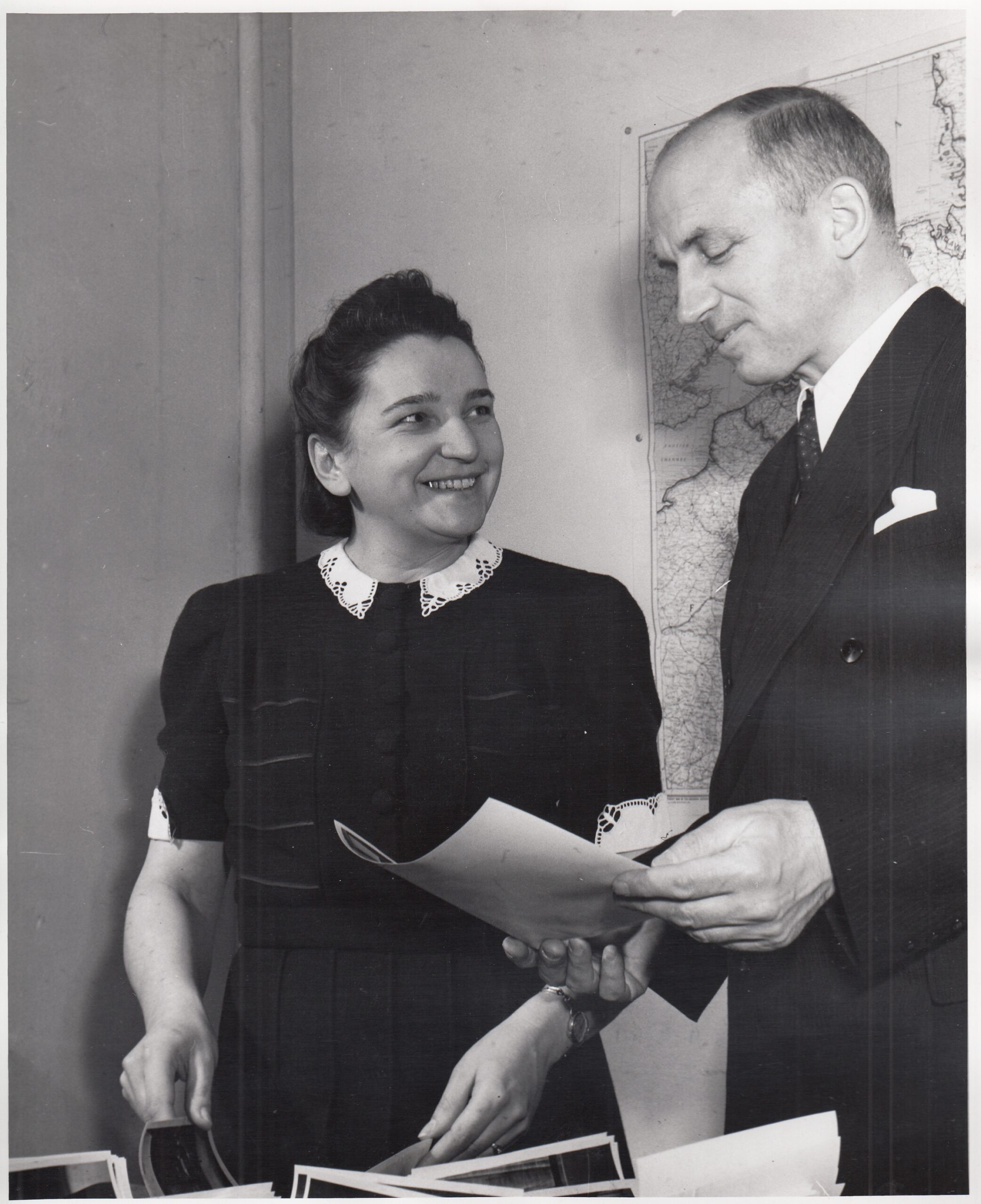Image of Zofia Mączka witness at Nuremberg Medical Trial with Dr. Stanislow Piotrowsky